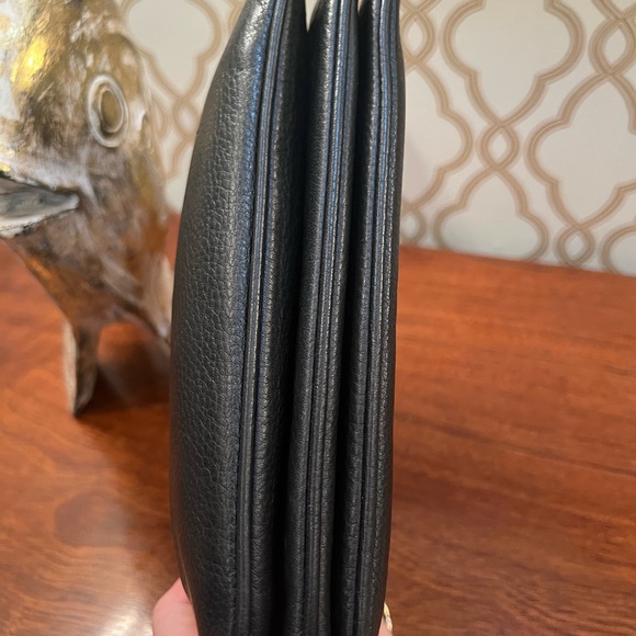 Michael Kors Bedford Gusset Triple Zip Pebbles Leather Crossbody - Picture 6 of 11